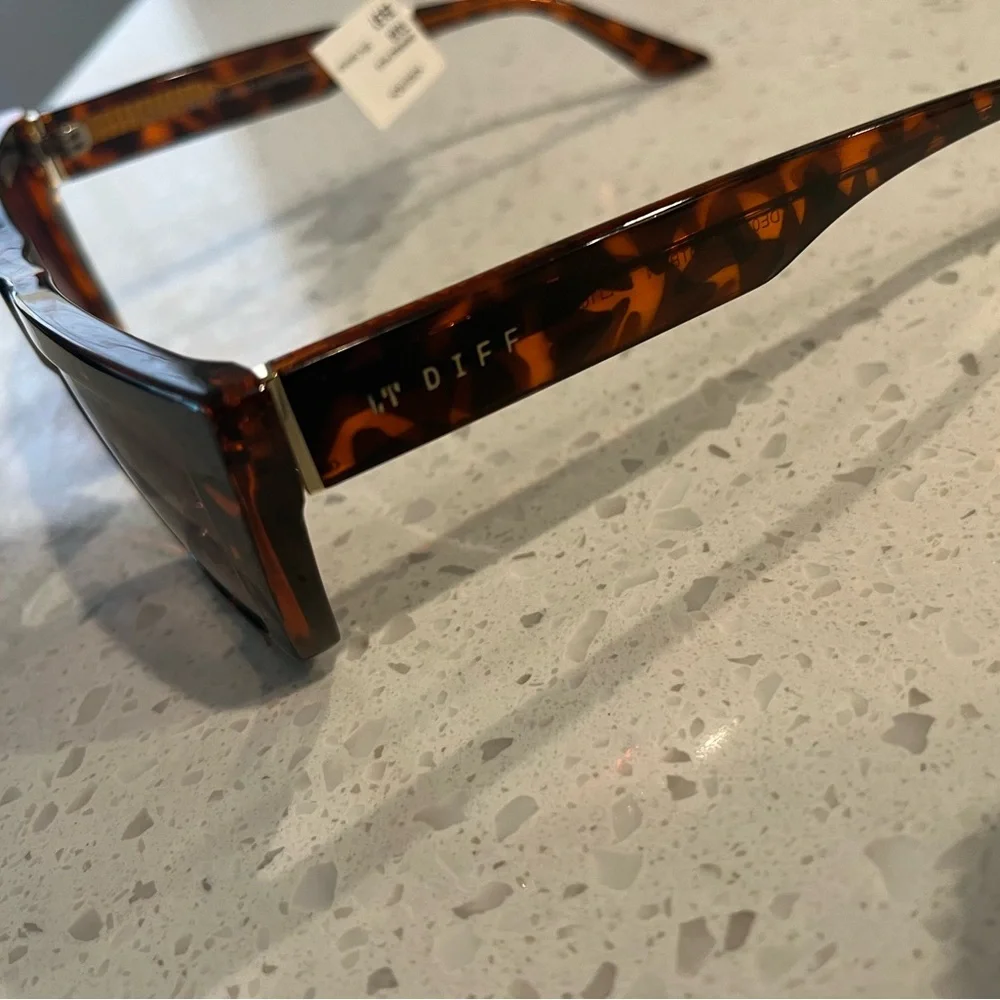 Diff eyewear Winona square sunglasses tortoise beige brown new Nordstrom - Picture 5 of 7